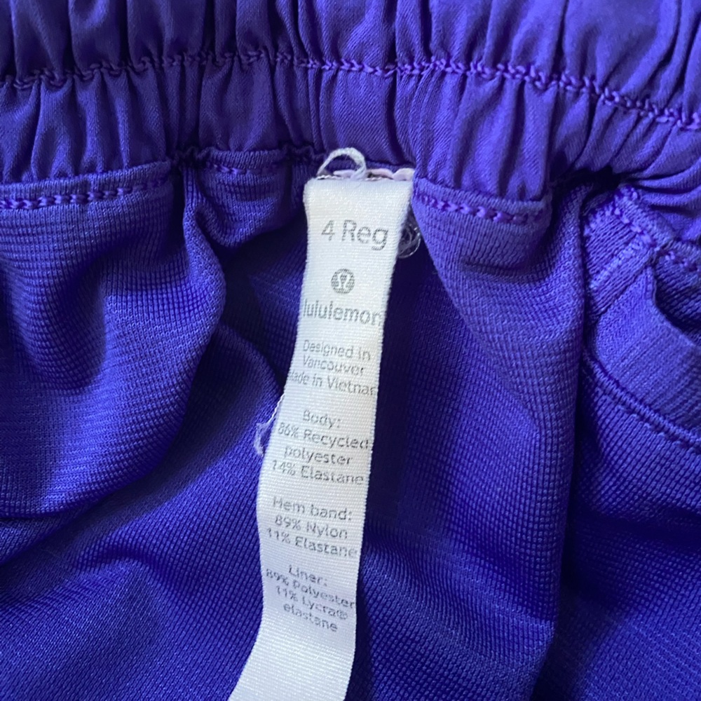 Lululemon Hotty Hot Shorts 2.5” in Royal Blue